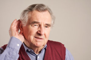 Schwerhörig im Alter